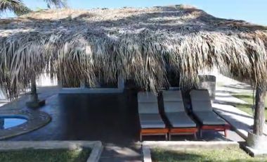 VENTA DE SUITE EN PIE DE LA CUESTA A ORILLA DE PLAYA