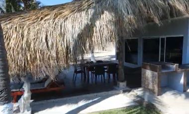 VENTA DE SUITE EN PIE DE LA CUESTA A ORILLA DE PLAYA
