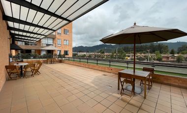 ¡Moderno Apartamento en  Chía Club House – Vista a las Montañas y Excelente Ubicación!