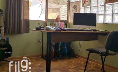 Venta Casa de 3 Niveles con Piscina, Quincho y Sala de Cine – Jardines del Sur