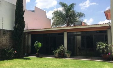 Casa en Renta en Fraccionamiento Puerta Paraíso Vía Atlixcayotl Angelópolis