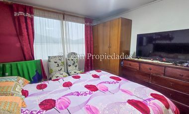 Leon Propiedades vende sitio con 4 casas, en Curacaví centro.