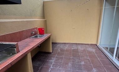 Vendo departamento con patio de dos habitaciones en Bossano