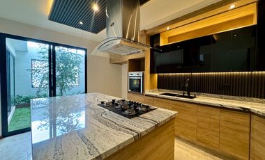 VENTA DE CASA EQUIPADA EN SAN ANGEL 5 CON RECAMARA EN PLANTA BAJA