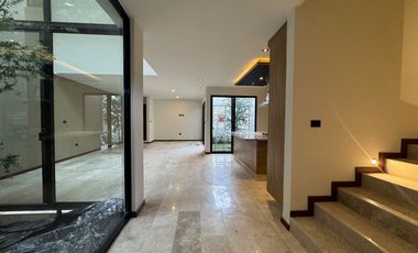 VENTA DE CASA EQUIPADA EN SAN ANGEL 5 CON RECAMARA EN PLANTA BAJA