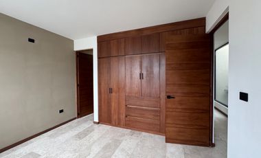 VENTA DE CASA EQUIPADA EN SAN ANGEL 5 CON RECAMARA EN PLANTA BAJA