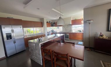 NAYON-VENTA DEPARTAMENTO TIPO CASA