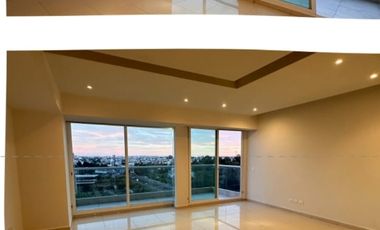HERMOSO DEPARTAMENTO CON EXLENETE UBICACION CERCA DE ANGELOPOLIS
