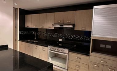 HERMOSO DEPARTAMENTO CON EXLENETE UBICACION CERCA DE ANGELOPOLIS