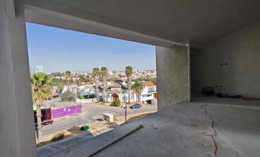 Residencia de Lujo en venta, La Vista Country Club Puebla, 4 Recámaras y Cine