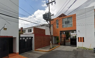 REMATO CASA EN CONDOMINIO 
