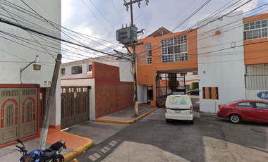 REMATO CASA EN CONDOMINIO 
