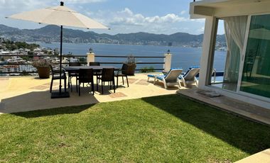 CASA EN VENTA CON PRECIOSA VISTA A LA BAHÍA
