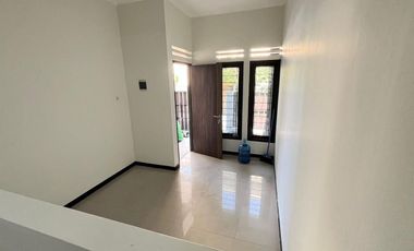 RUMAH CIWARUGA GEGERKALONG DEKAT POLBAN, ECO PESANTREN, SETIABUDI DAN TOL PASTEUR.