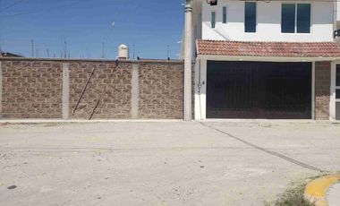 Casa el Venta con gran jardín