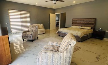 Casa en Venta, Remate, Estricta Seguridad, Zona Exclusiva, Boulevard Rodrigo Gómez, Linares Nuevo León