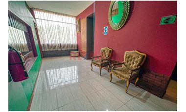 VENTA DE LOCAL COMERCIAL EN SAN JUAN DE MIRAFLORES