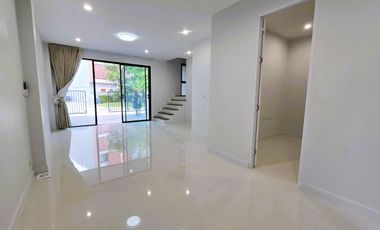 Brand New! Corner Unit at Project Entrance – Nordic Style Townhome, Never Lived In! Townhome for Sale at *Assawin Village In-Chan*, Samut Songkhram