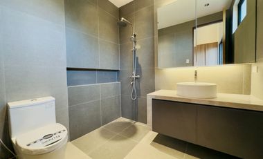 5 Bedrooms Brand New 2Storey House and Lot for Sale in BF Homes, Las Piñas City