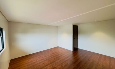 5 Bedrooms Brand New 2Storey House and Lot for Sale in BF Homes, Las Piñas City