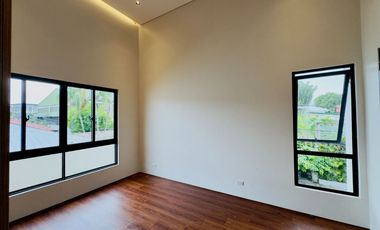 5 Bedrooms Brand New 2Storey House and Lot for Sale in BF Homes, Las Piñas City