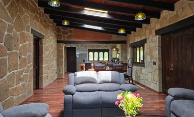 Casa de Campo en Venta en San Miguel Regla, Huasca de Ocampo, Hidalgo.