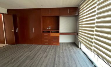 CASA DE RENTA EN LOMAS DE ANGELOPOLIS