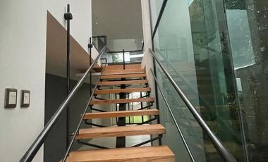 CASA DE RENTA EN LOMAS DE ANGELOPOLIS