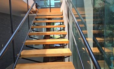 CASA DE RENTA EN LOMAS DE ANGELOPOLIS