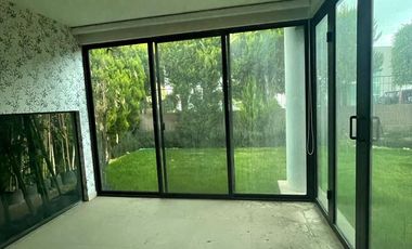 CASA DE RENTA EN LOMAS DE ANGELOPOLIS