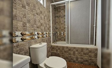 Se vende amplia, cómoda y hermosa casa de dos pisos, comuna La Calera.