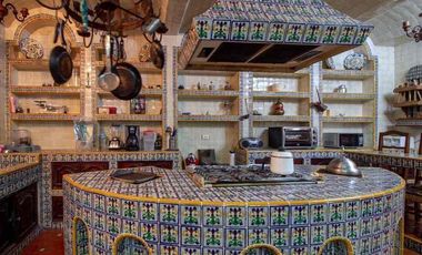 Venta de Residencia Estilo Neoclásico mexicano, Puerta de Hierro, puebla