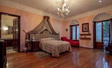 Venta de Residencia Estilo Neoclásico mexicano, Puerta de Hierro, puebla