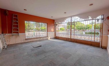 Venta de Residencia Estilo Neoclásico mexicano, Puerta de Hierro, puebla