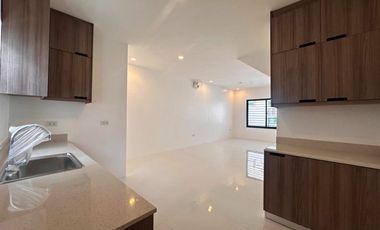 For Sale Modern Brand New Townhouse For Sale in Pilar Village