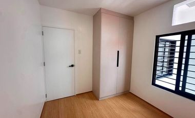 For Sale Modern Brand New Townhouse For Sale in Pilar Village