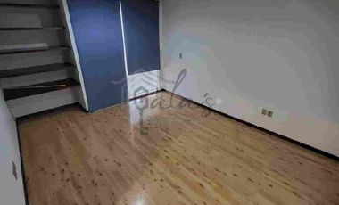 RENTA O VENTA,  EXCLUSIVA RESIDENCIA CON GRAN JARDÍN!!