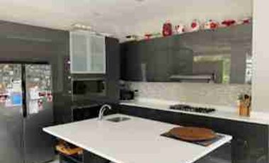 FOR SALE HOUSE IN LOT IN PASEO DE MAGALLANES VILLAGE MAKATI CITY