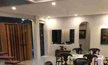 FOR SALE HOUSE IN LOT IN PASEO DE MAGALLANES VILLAGE MAKATI CITY