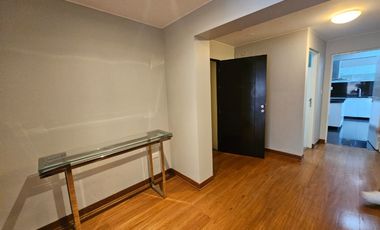 ¡Vive con estilo a unos pasos del Golf de San Isidro! 🏡🌿
