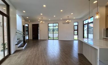 5-Bedroom Modern Luxury Home with Indoor Pool, in Basak, Lapu-Lapu City, Cebu