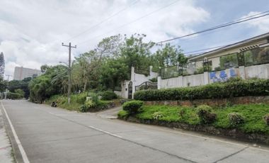 HOUSE AND LOT FOR SALE OVERLOOKING TAAL LAKE ALONG TAGAYTAY TALISAY ROAD