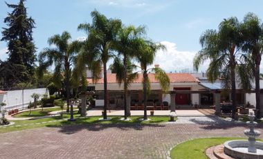 🏡 Residencia Exclusiva en Fundadores de Zavaleta, Puebla – 5,123 m² de Terreno, Jardines Privados