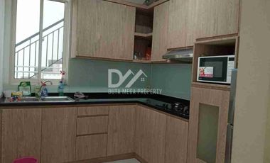 Dijual rumah Hoek full furnished di residence one, BSD