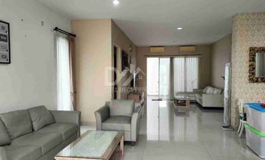 Dijual rumah Hoek full furnished di residence one, BSD