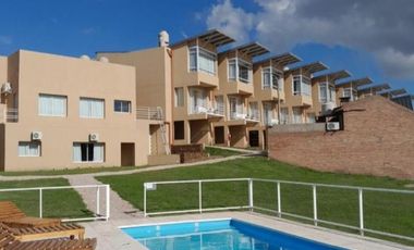 Triplex Complejo Tres Picos