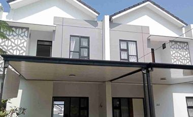 RUMAH VILLA BERKABUT DP 19 JUTA DEKAT TOL PADALARANG, STASIUN PADALARANG DAN KANTOR KBB.