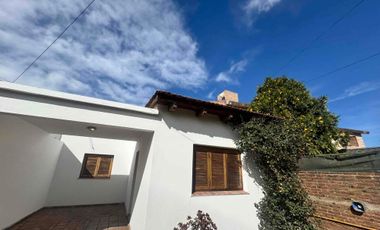 ALQUILO CASA 3 Dor con patio