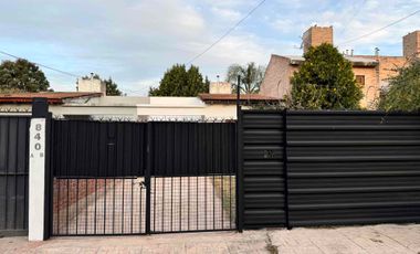 ALQUILO CASA 3 Dor con patio