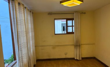 VENDO CASA DE 280 M2 EN ZONA RESIDENCIA AV FRAY LUIS DE LEON SAN BORJA